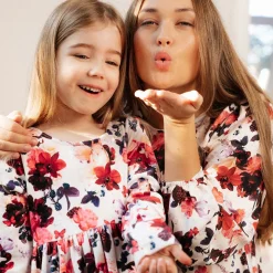 Ma-ia Family Pihlaja-veluurimekko luonnonvalkoinen