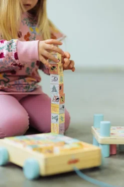 Muumi Aakkoskuutiovaunu