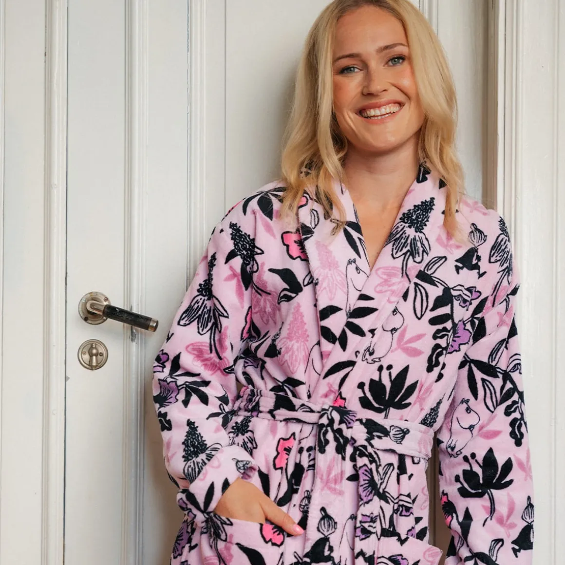 Muumi Varjoisa-kylpytakki vaaleanpunainen